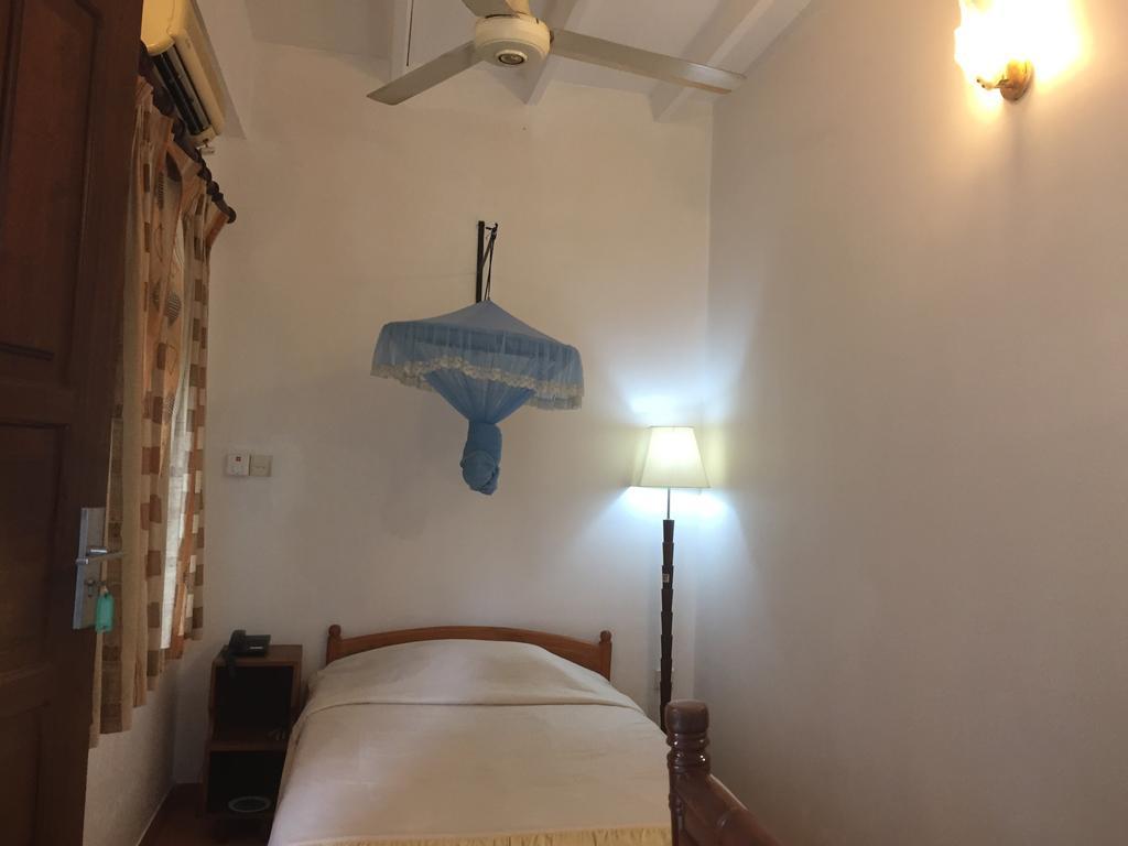 أنرادابورام Hotel Shalini المظهر الخارجي الصورة