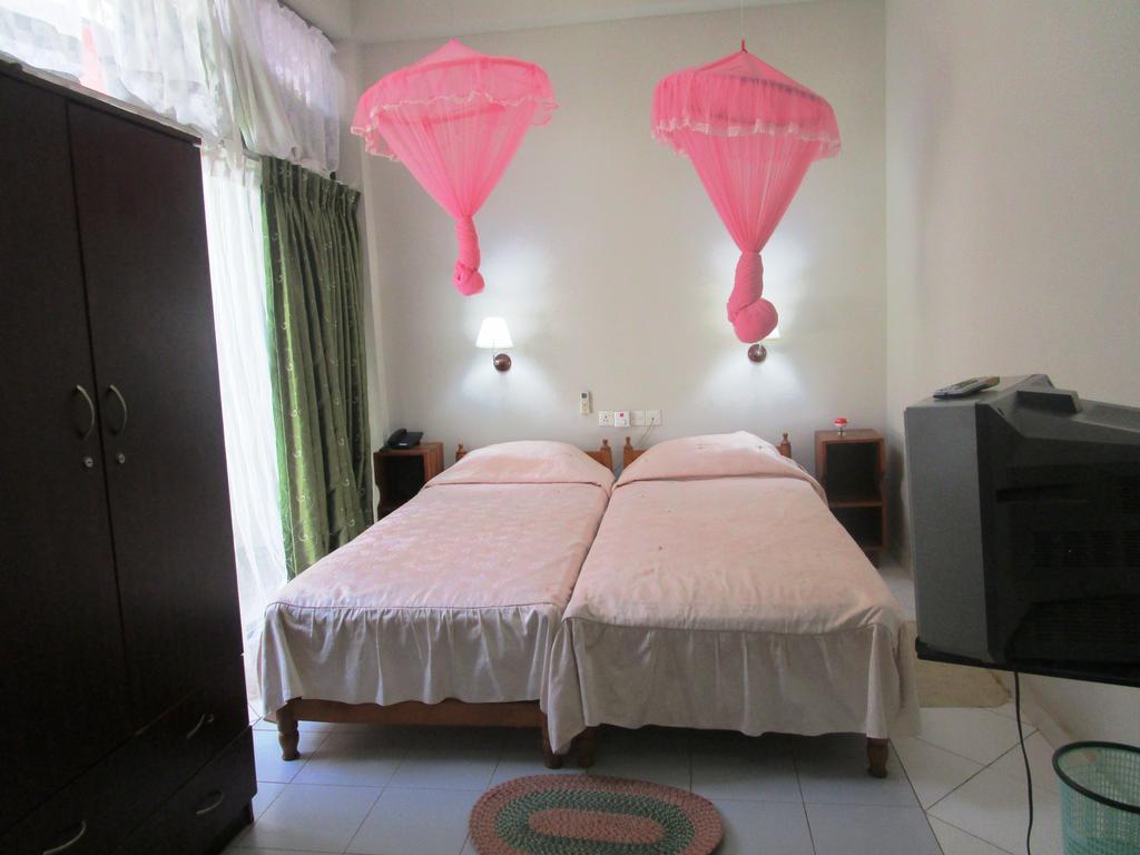 أنرادابورام Hotel Shalini المظهر الخارجي الصورة